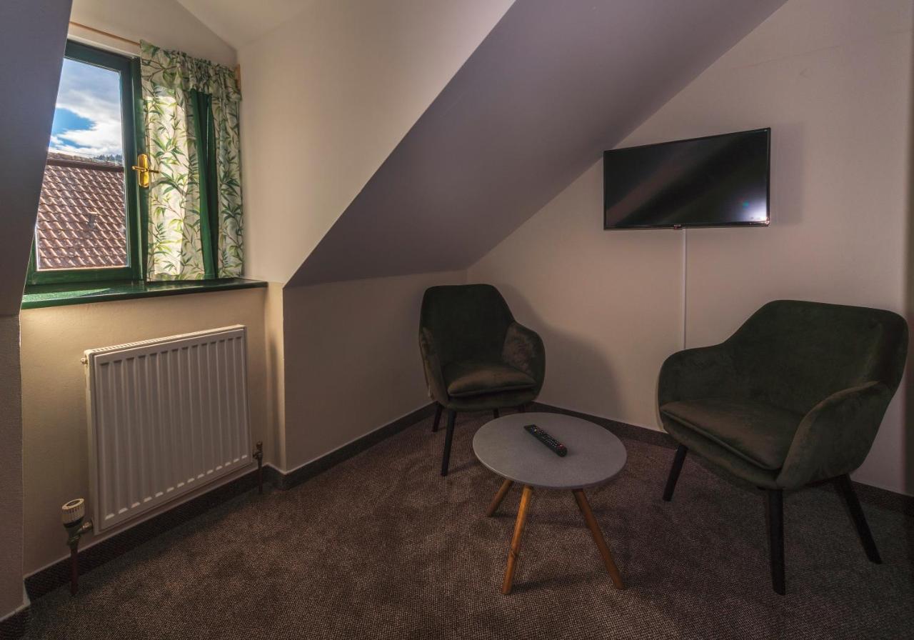 Penzion Rejstejn Buitenkant foto